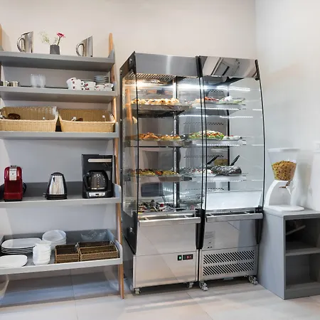 Santorini Main Square 3* Тира