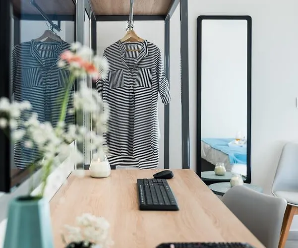 Santorini Main Square 3* Тира