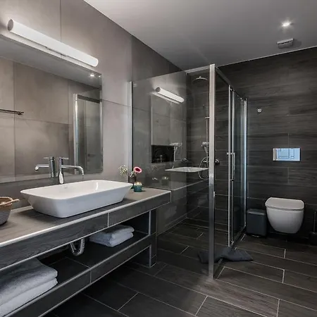 Szálloda Santorini Main Square 3*