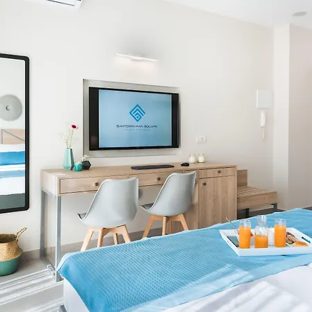 Santorini Main Square Hotel