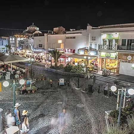 Santorini Main Square 3*