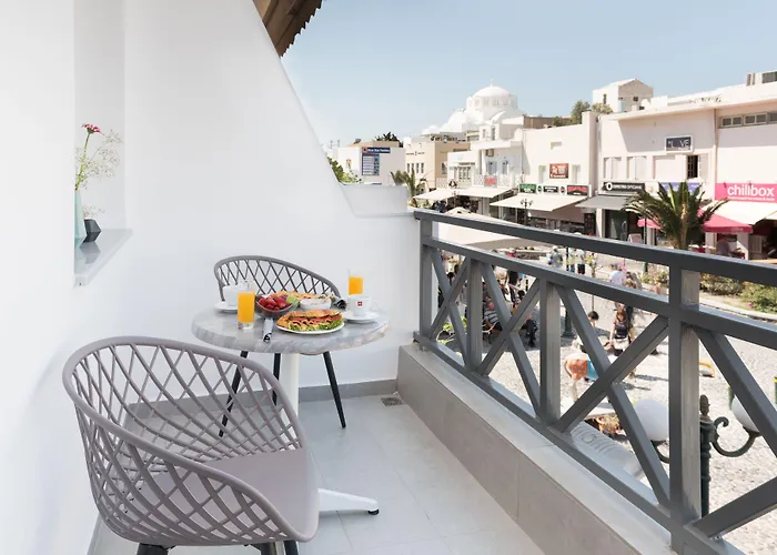 Santorini Main Square 호텔 3*