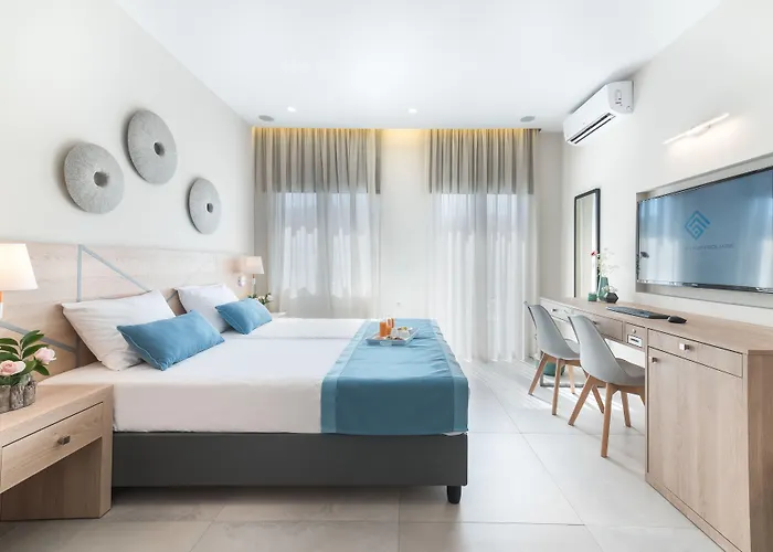 Santorini Main Square 산토리니