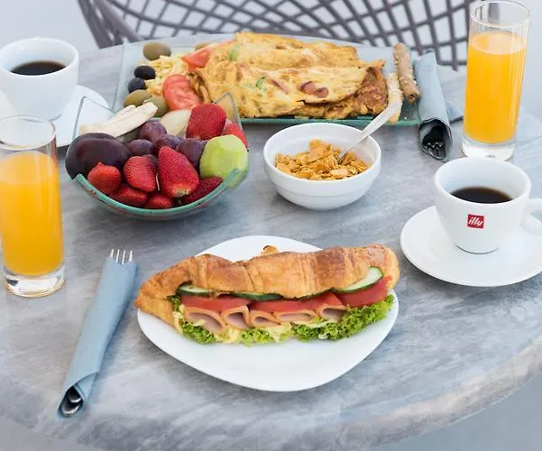 Santorini Main Square 3* Fira (Santorini)