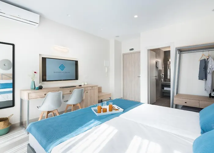 Santorini Main Square 3* 산토리니