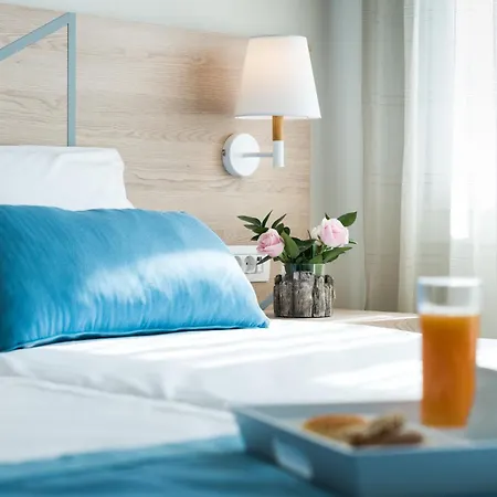 Santorini Main Square Szálloda 3*