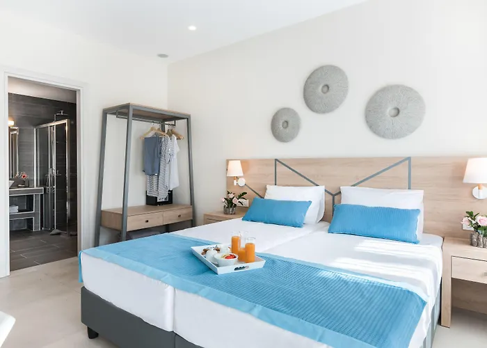 Hotel Santorini Main Square